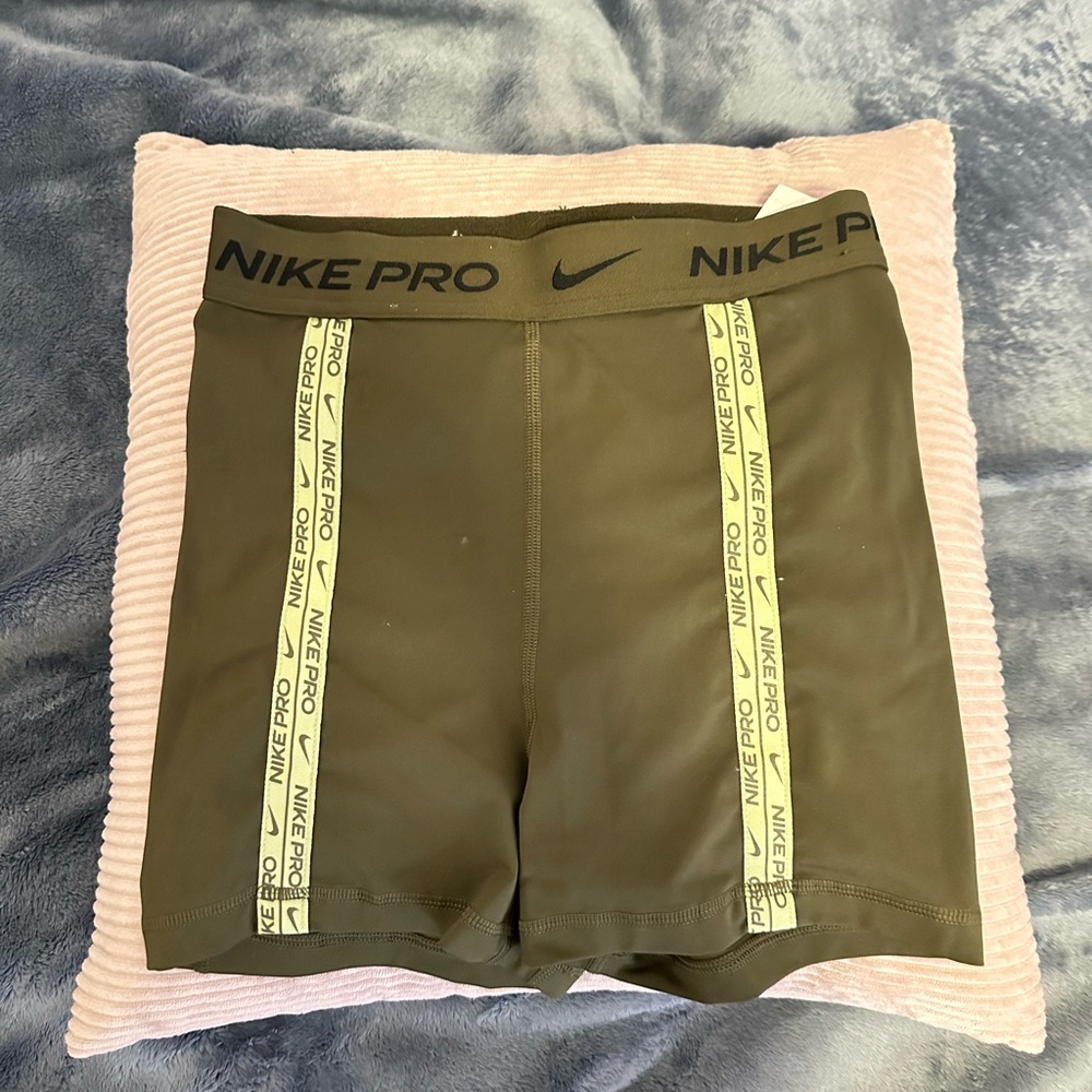 Nike pro spandex